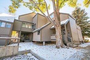 Pay Day Condominiums