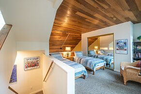 Pay Day Condominiums