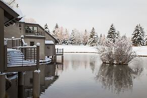 Pay Day Condominiums