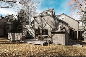 Pay Day Condominiums