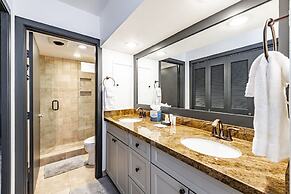 Pay Day Condominiums