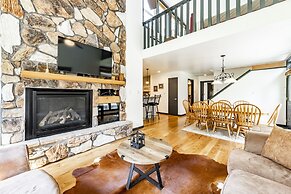 Pay Day Condominiums