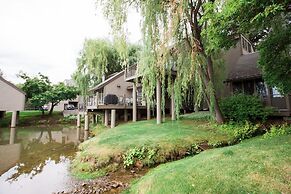 Pay Day Condominiums