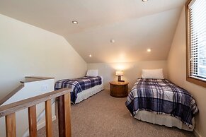 Pay Day Condominiums