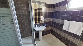 Appealing Apartment 8 Sleeps 3 Guests