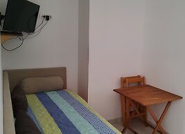 Appealing Apartment 8 Sleeps 3 Guests