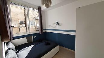 Yosef Terracotta in Tel Aviv-yafo