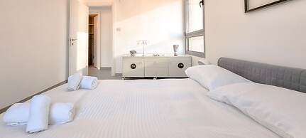 Rouge Eilat in Tel Aviv-yafo