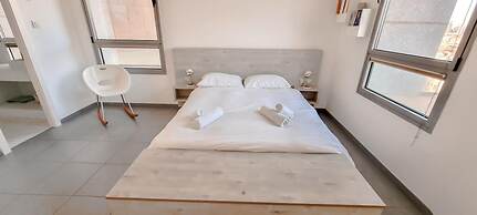 Rouge Eilat in Tel Aviv-yafo