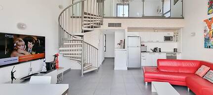 Rouge Eilat in Tel Aviv-yafo