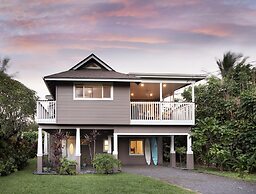 Hale Haena 3 Bedroom Home by RedAwning