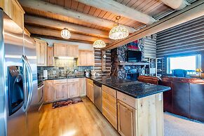 Temptation 8 3 Bedroom Condo