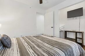 New Listing Vineyard Valley Views - Balcony