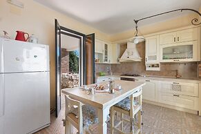 3169 Villa Enea by Barbarhouse