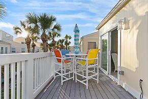 Happy Beach Villa 3 Bedroom Condo by RedAwning