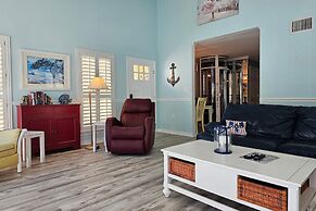 Happy Beach Villa 3 Bedroom Condo by RedAwning