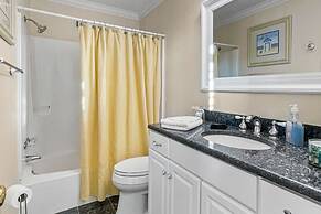 Happy Beach Villa 3 Bedroom Condo by RedAwning