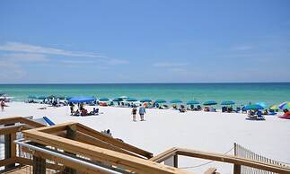 Happy Beach Villa 3 Bedroom Condo by RedAwning