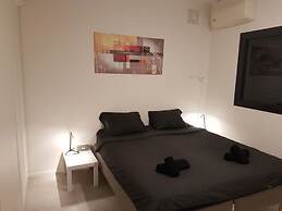 Shalom Alehem Joie in Tel Aviv-yafo