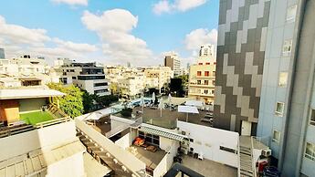 Shalom Alehem Joie in Tel Aviv-yafo