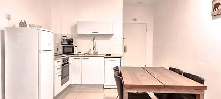 Ben Yehuda Nuage in Tel Aviv-yafo