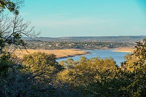 5br Home w/ Pool and a View!