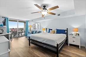 Yacht Club Villas #3-504 4 Bedroom Condo by RedAwning