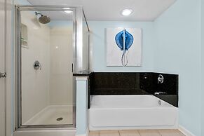 Yacht Club Villas #3-504 4 Bedroom Condo by RedAwning