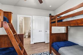 Walking on Sunshine Ground Level