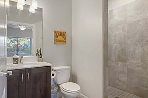 Walking on Sunshine Ground Level