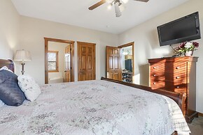Kemper's Cabin by Silver Dollar City - Ideally Located