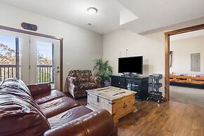 Kemper's Cabin by Silver Dollar City - Ideally Located