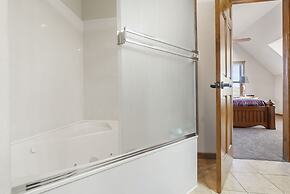 Kemper's Cabin by Silver Dollar City - Ideally Located