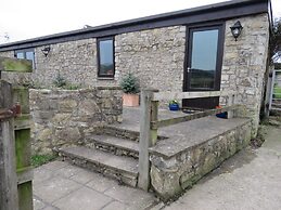 Vale of Glamorgan - Cottage - Sleeps 4 - Parking