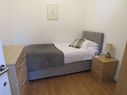 Vale of Glamorgan - Cottage - Sleeps 4 - Parking