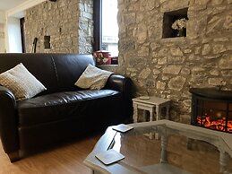 Vale of Glamorgan - Cottage - Sleeps 4 - Parking