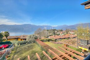 La Brezza Del Lago Maggiore With View