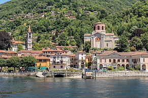 La Brezza Del Lago Maggiore With View