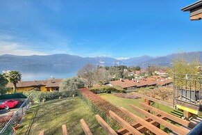 La Brezza Del Lago Maggiore With View