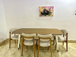 FURNISHED APARTMENTS