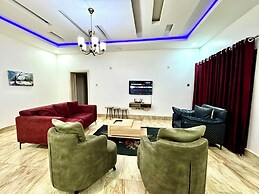 FURNISHED APARTMENTS