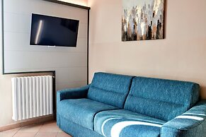 Milan Retreats Navigli