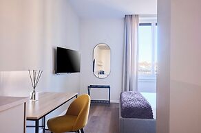 Milan Retreats Navigli