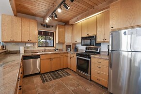 Tahoe Vista Lake Lodge