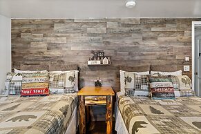 Big Bear Happy Place Walk to the Village!