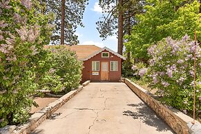 Big Bear Happy Place Walk to the Village!