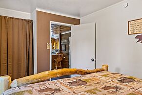 Big Bear Happy Place Walk to the Village!