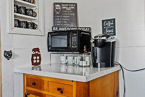 Big Bear Happy Place Walk to the Village!