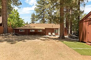 Big Bear Happy Place Walk to the Village!