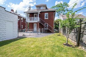 Devou Park Cottage 1
